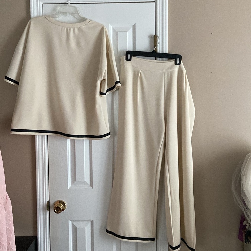 Cream and Black Trim Two-Piece Set Plus Size XXL Modest Business Casual Church - Picture 2 of 4